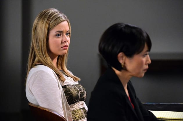 Alison in Court - Pretty Little Liars