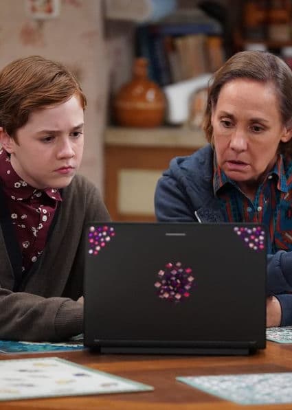 Mark Helps Jackie - The Conners Season 3 Episode 20