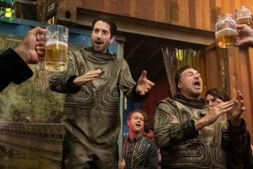 Cheers to the Heroes - Snowpiercer Season 1 Episode 6