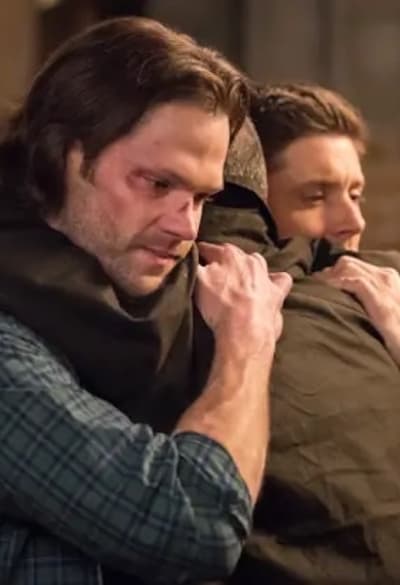 A Parting Hug? - Tall - Supernatural Season 14 Episode 13