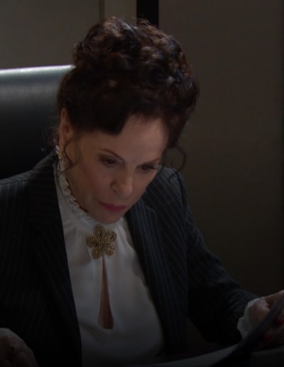 Is Vivian's Plan Unraveling? - Days of Our Lives