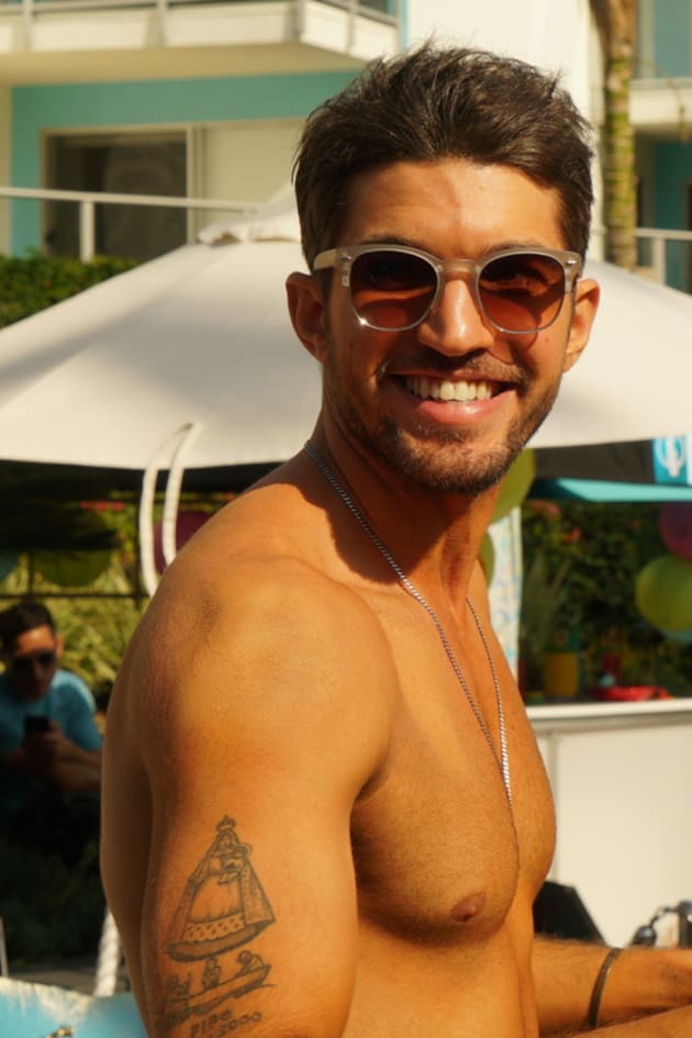 A Smile Hides Everything - Grand Hotel Season 1 Episode 7