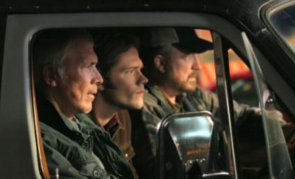 Supernatural Clip, Photos from "The Curious Case Of Dean Winchester"