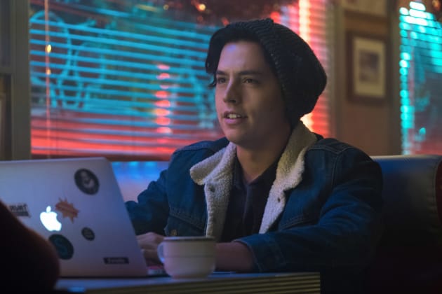 Jughead s Laptop Riverdale Season 2 Episode 9 TV Fanatic