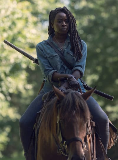 Michonne Rides Again - The Walking Dead Season 9 Episode 7