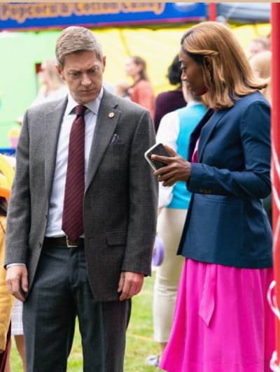 Mike and Daisy Talk - Madam Secretary Season 6 Episode 4