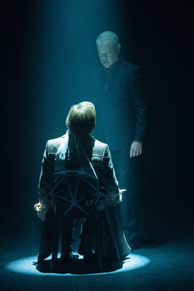 Rip Needs Rescuing - DC's Legends of Tomorrow