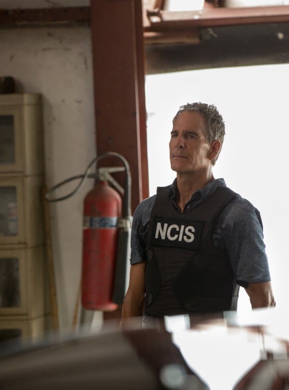 At the Crossroads - NCIS: New Orleans Season 5 Episode 2