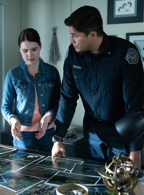 Taylor and Owen Examine Surveillance - Burden of Truth Season 3 Episode 7