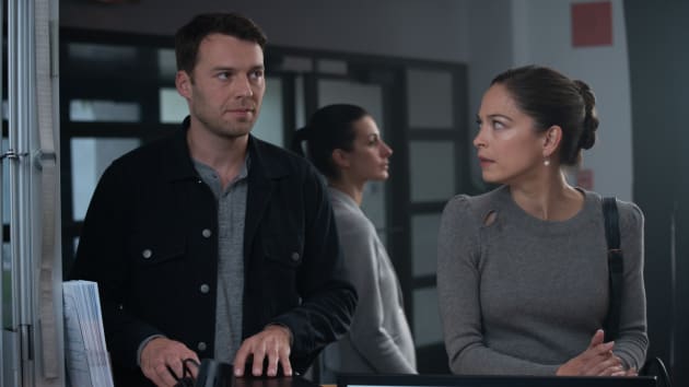 Burden Of Truth Season 3 Episode 5 Review Crisis Of Faith Tv Fanatic The official burden of truth on cbc twitter. burden of truth season 3 episode 5