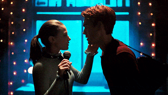 Archie Andrews and Betty Cooper – Riverdale