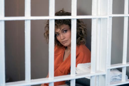 Behind Bars - Shades of Blue Season 3 Episode 10