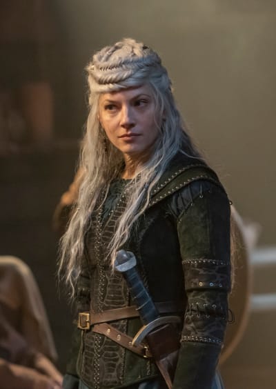Lagertha's Strategy - Vikings Season 6 Episode 4