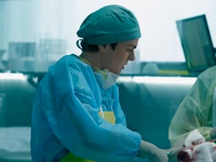 Jenny Cooper in the Lab 1x02