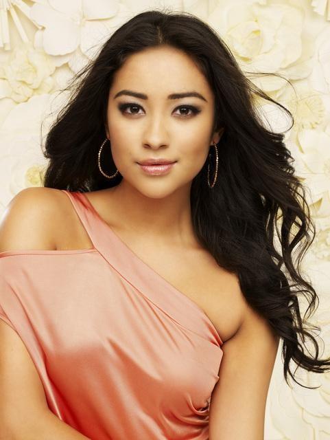 Shay Mitchell Photo