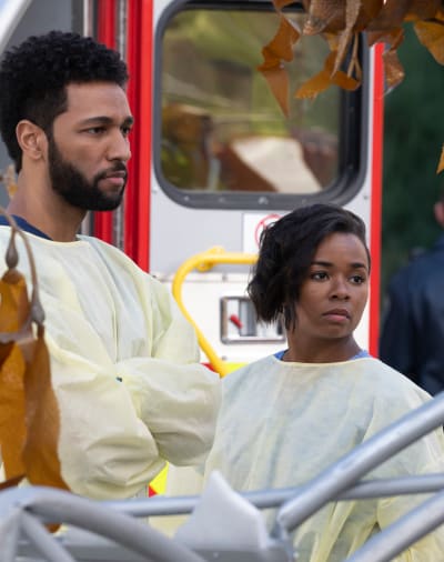 Case Hits Close - tall - Grey's Anatomy Season 20 Episode 3