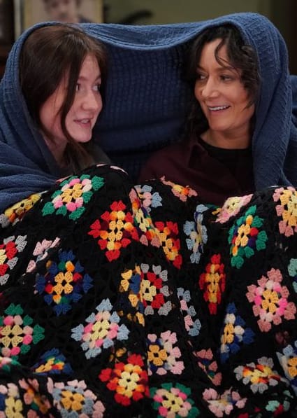 Under the Covers - The Conners Season 2 Episode 16