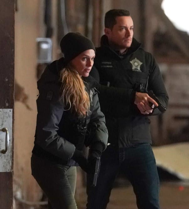 Covering Each Other-tall - Chicago PD Season 9 Episode 18