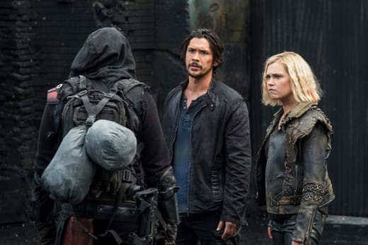 Bellamy and Clarke Leading Again - The 100