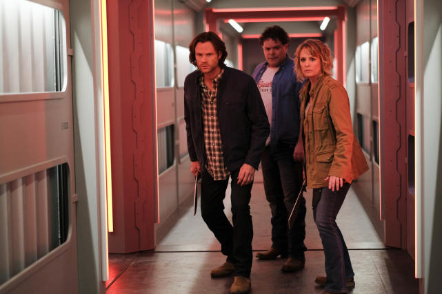 Sam and Mary head into the nest - Supernatural Season 12 Episode 14