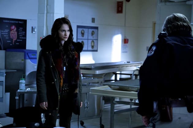 Wynonna Talks With Nedley - Wynonna Earp Season 3 Episode 3