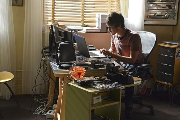 Caleb Rivers, P.I. - Pretty Little Liars Season 5 Episode 16