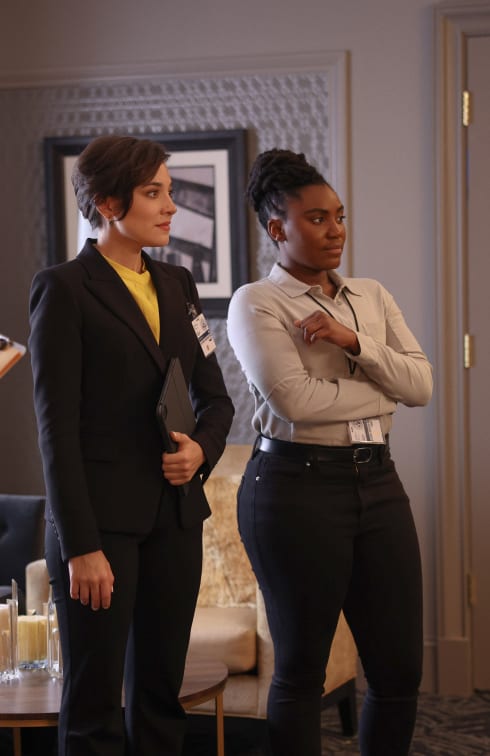 Keisha & Jessica - 4400 Season 1 Episode 3