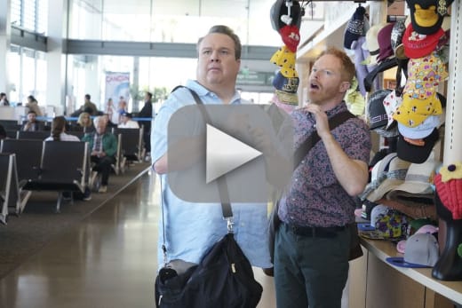 Watch Modern Family Online: Season 8 Episode 17 - TV Fanatic