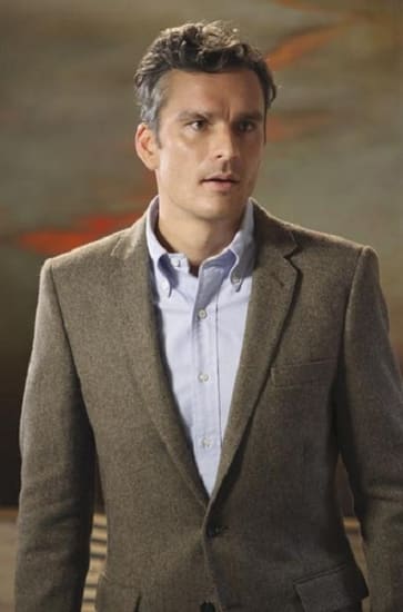 Balthazar Getty as Tommy Walker - Brothers & Sisters