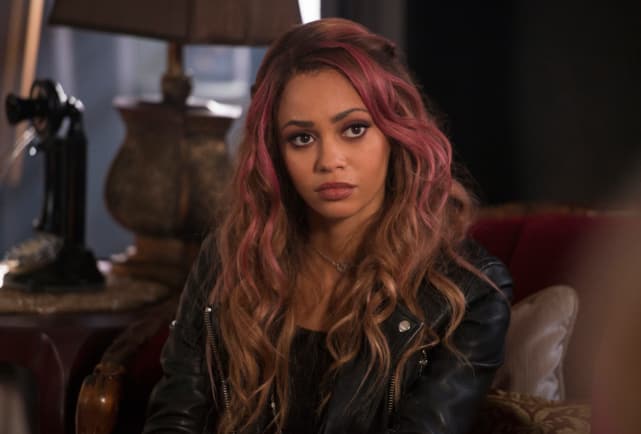 Crushed riverdale s2e17