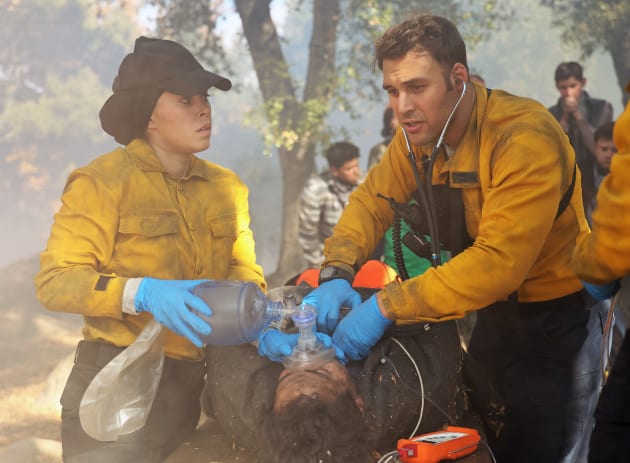 Medic and Rescue - 9-1-1: Lone Star Season 2 Episode 3