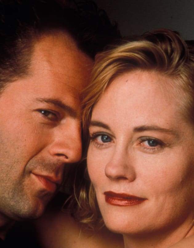 Fanatic Feed Kristen Stewart Hunts Ghosts on Hulu, TLC Cancels 90 Day