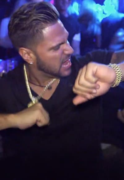 Ronnie dancing - Jersey Shore: Family Vacation