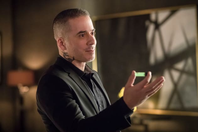 Dragon Up To No Good Arrow Season 6 Episode 17 Tv Fanatic