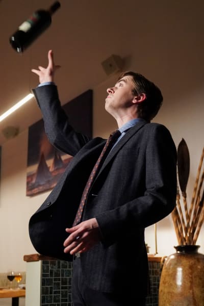 Shaun Lets Loose - The Good Doctor Season 3 Episode 1