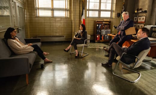 Elementary Season 6 Episode 19 Review The Geek Interpreter Tv