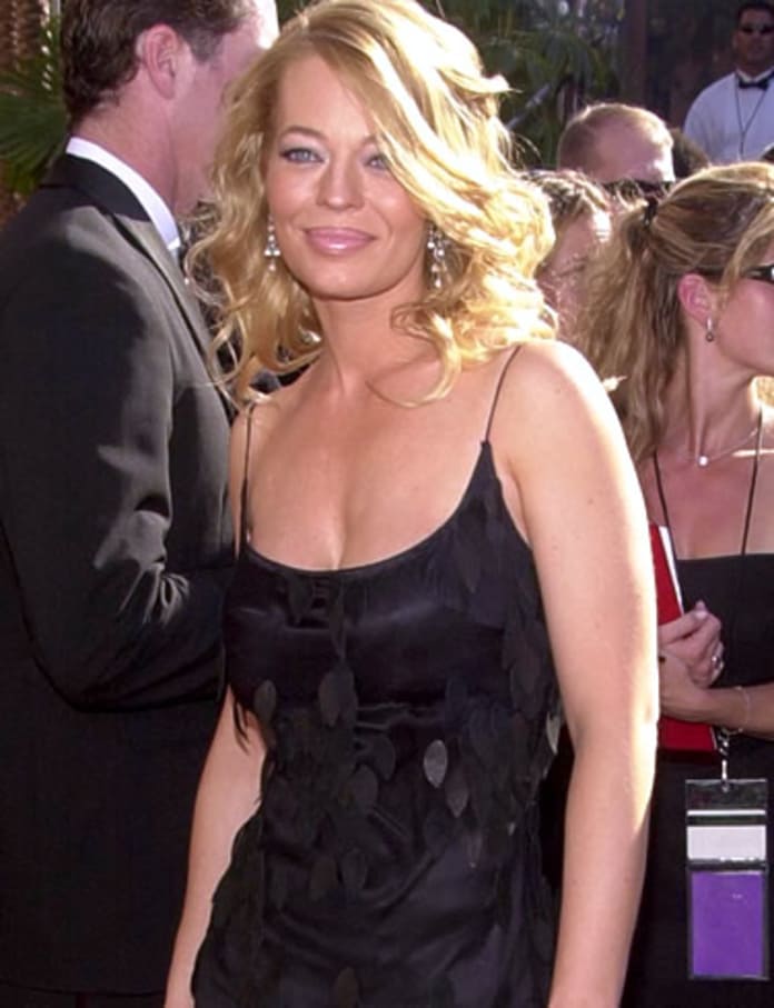 Jeri Ryan To Guest Star On Leverage Tv Fanatic Jeri ryan measurements, height and weight, bra size, birthday date, jeri ryan affairs, networth, boyfriend, age, jeri ryan ethnicity, wiki, vital stats, biography. jeri ryan to guest star on leverage