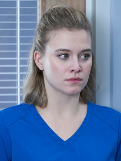 Grace Fears Dr. Hamilton - Nurses Season 1 Episode 4