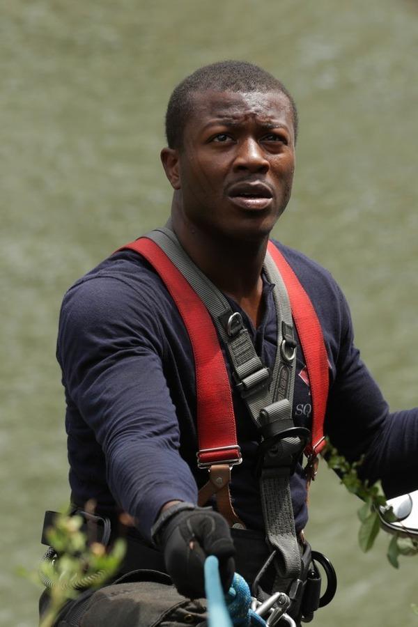 Edwin Hodge as Newhouse - Chicago Fire Season 3 Episode 2 - TV Fanatic