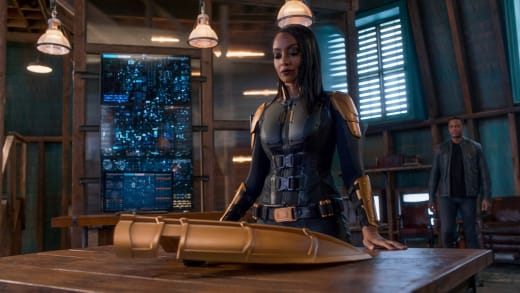 Kelly's Super Suit - Supergirl Season 6 Episode 12