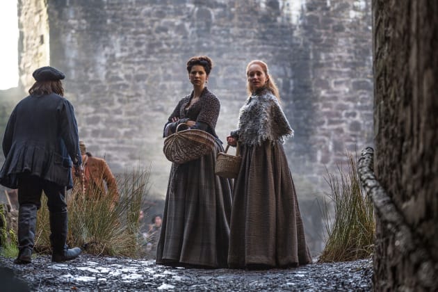 At the Market - Outlander Season 1 Episode 10