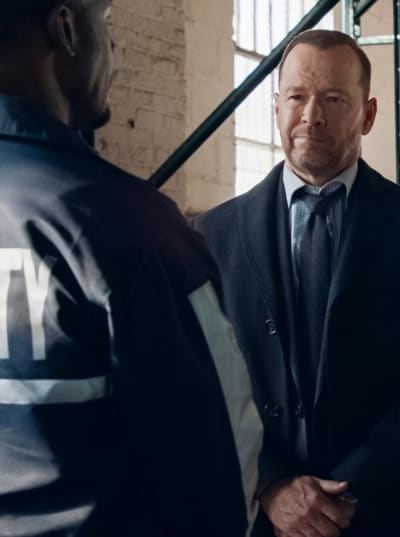 Police Impersonator - Blue Bloods Saison 13 Épisode 10