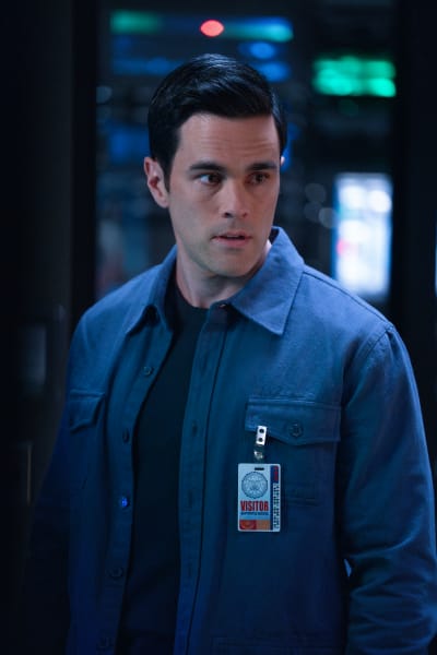 Tyler Sniffs Around - Criminal Minds S17E04 Kingdom of the Blind - Criminal Minds: Evolution