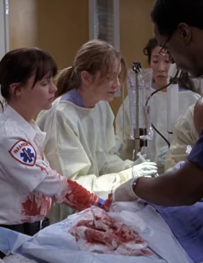 EMT With Hand on Bomb - Grey's Anatomy Season 2 Episode 7