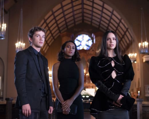 Unexpected Guest - PLL: The Perfectionists Season 1 Episode 2