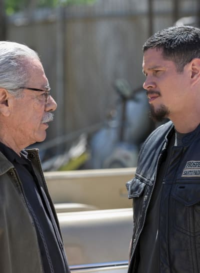 Watch mayans mc episode 1 2025