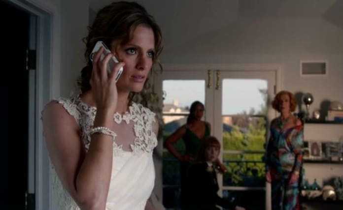 Beckett Receives A Call Tv Fanatic