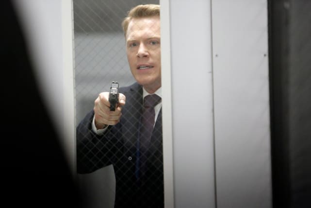 Ressler wants to open the door - The Blacklist Season 4 Episode 16