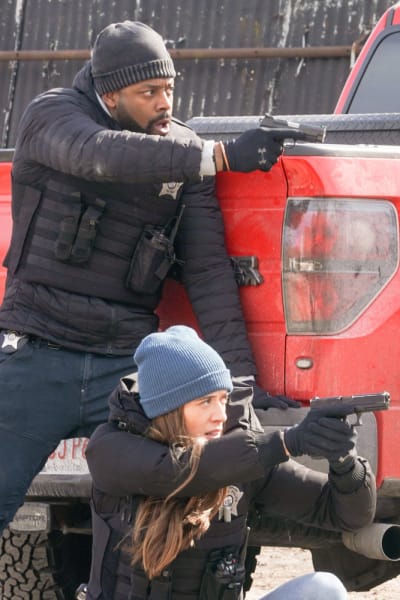Chicago pd season 6 hot sale episode 17 watch online
