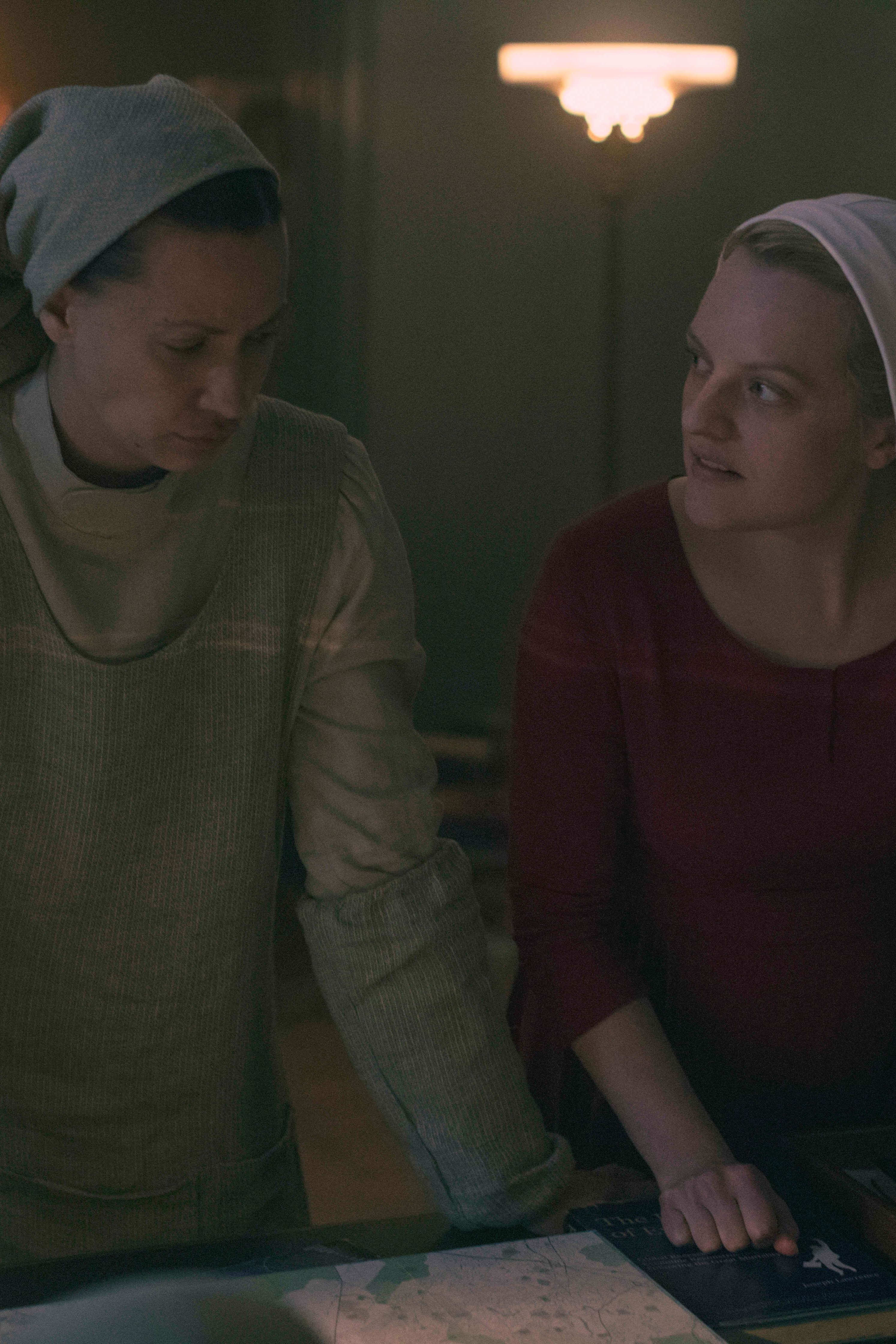 The handmaid's tale s03e13 streaming store